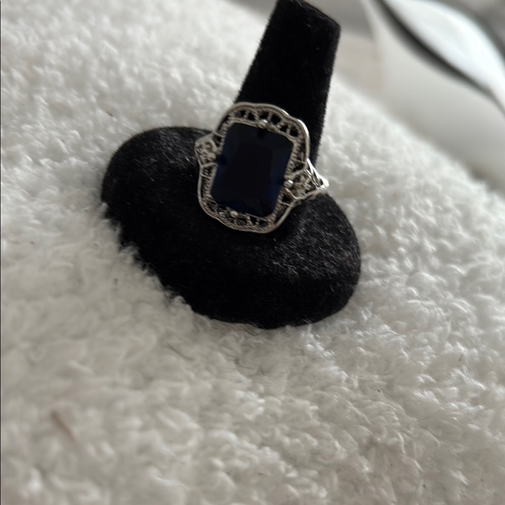 Elegant Silver and Blue Women's Ring